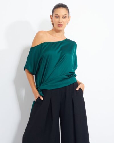 Blusa un hombro color verde